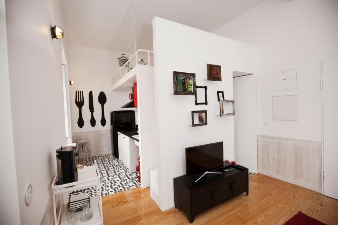 Get Lights And Books In A Flat Apartment Porto Bagian luar foto