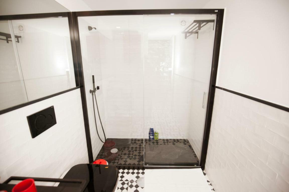 Get Lights And Books In A Flat Apartment Porto Bagian luar foto
