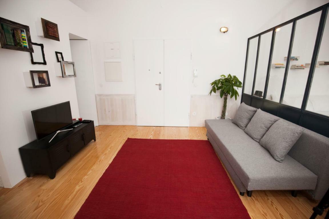 Get Lights And Books In A Flat Apartment Porto Bagian luar foto
